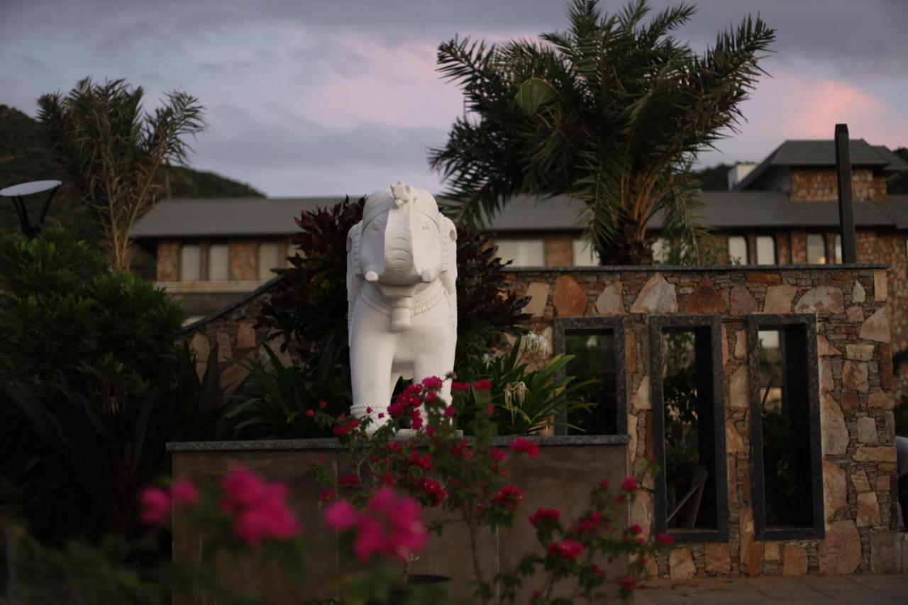 Pushkara Resort And Spa Εξωτερικό φωτογραφία