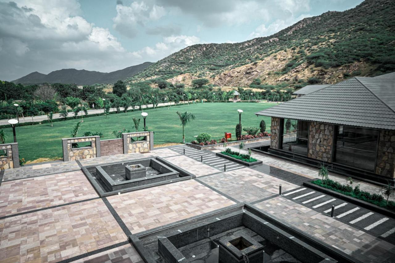 Pushkara Resort And Spa Εξωτερικό φωτογραφία