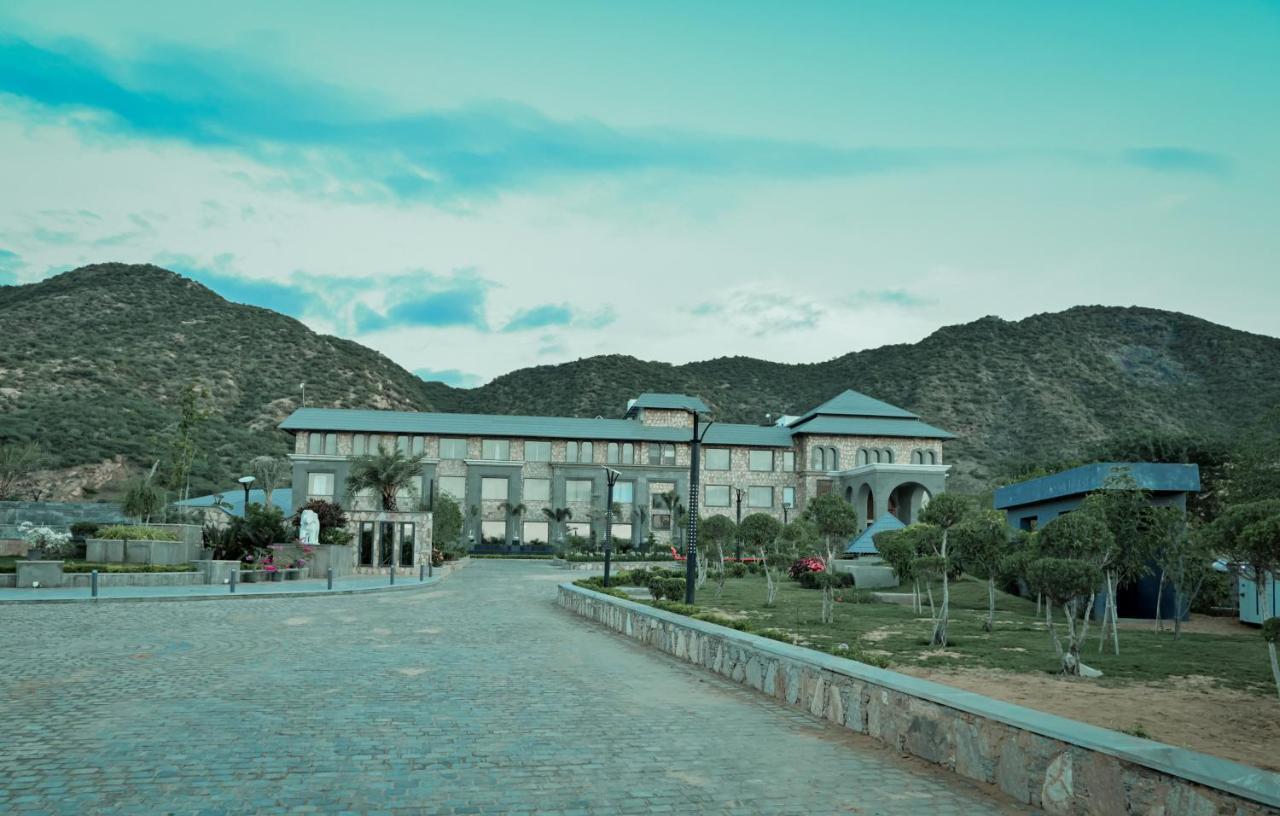 Pushkara Resort And Spa Εξωτερικό φωτογραφία