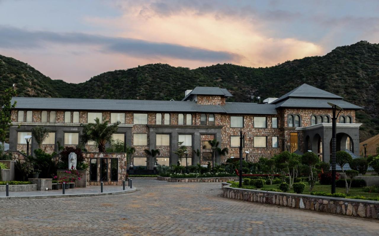 Pushkara Resort And Spa Εξωτερικό φωτογραφία